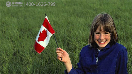 加拿大移民造假 應(yīng)選正規(guī)移民機(jī)構(gòu)與方式